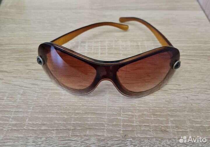 Солнцезащитные очки женские