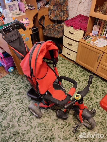 Детский велосипед с ручкой