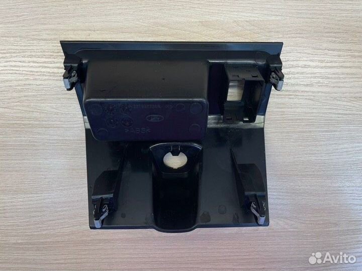 Накладка торпедо LADA X-Ray