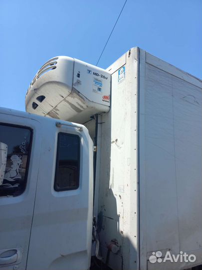 Будка с рефрижератором