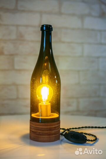 Светильник из стеклянной бутылки
