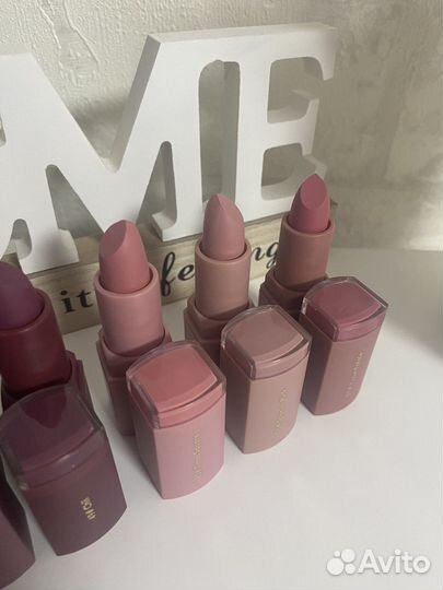 Матовая помада Miss Rose