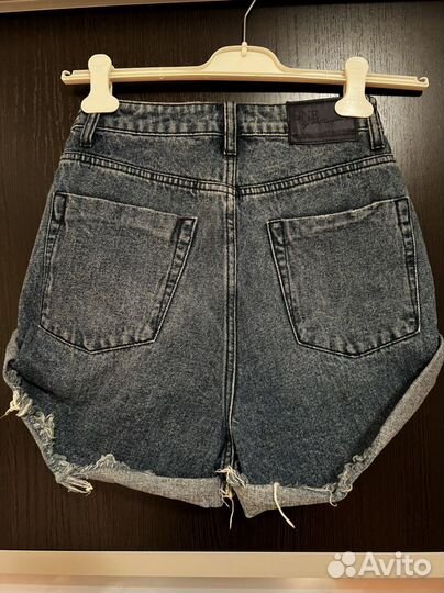 Женские шорты Италия