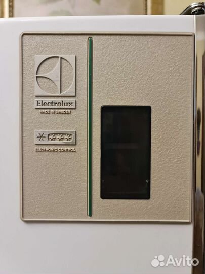 Морозильная камера Electrolux