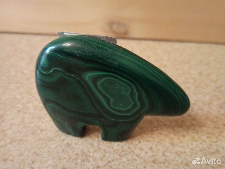 Малахитовая шкатулка и фигурки малахит