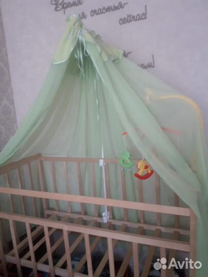 Детская кроватка