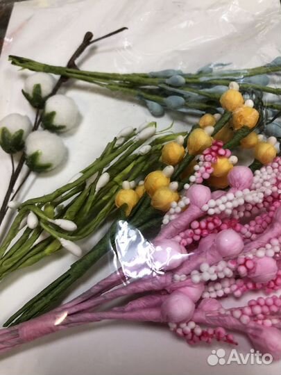 Декоративные букетики веточек и цветов набор