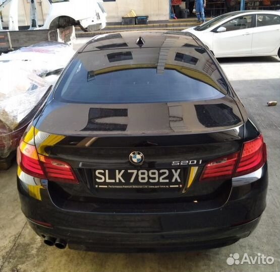 В разборе BMW 520i (F10) 2013г. 2,0л. 184 л/с