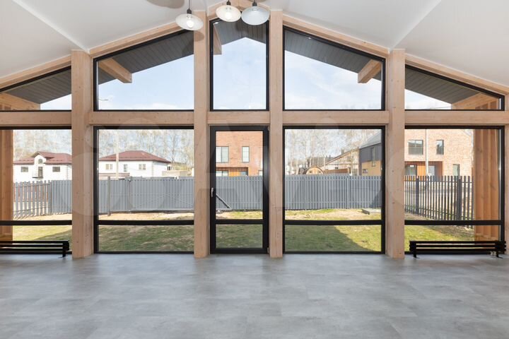 Дом 100 м² на участке 5,6 сот.