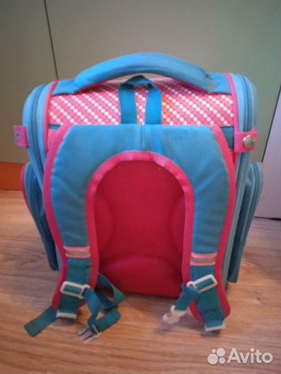 Рюкзак школьный