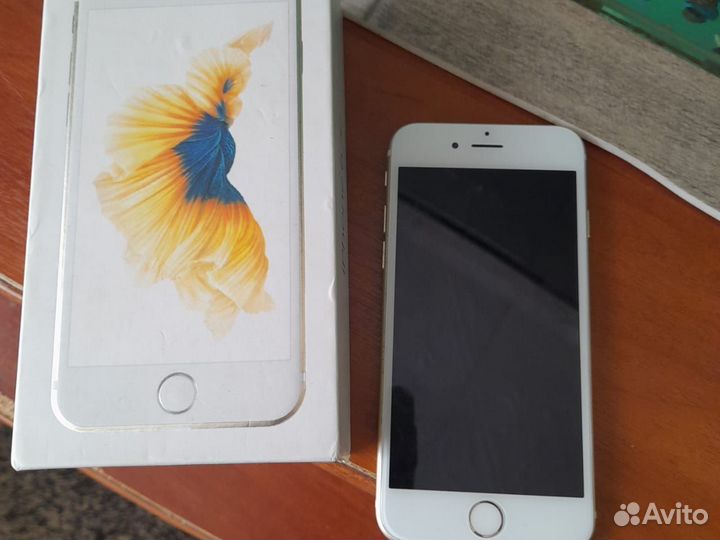 iPhone 6S, 64 ГБ