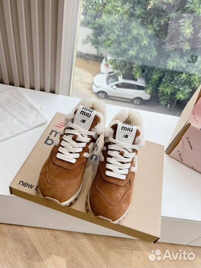 Кроссовки MIU MIU x New Balance коричневые