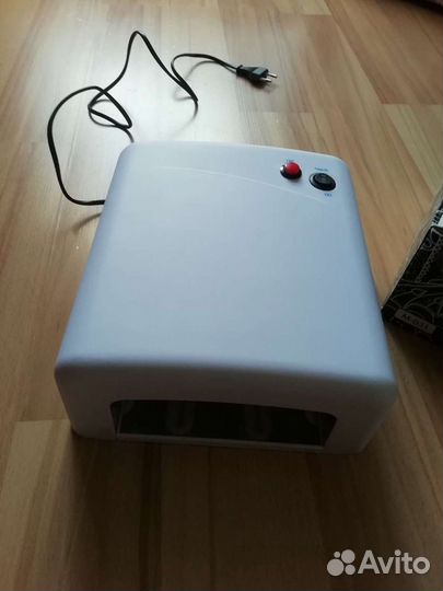 Лампа для маникюра