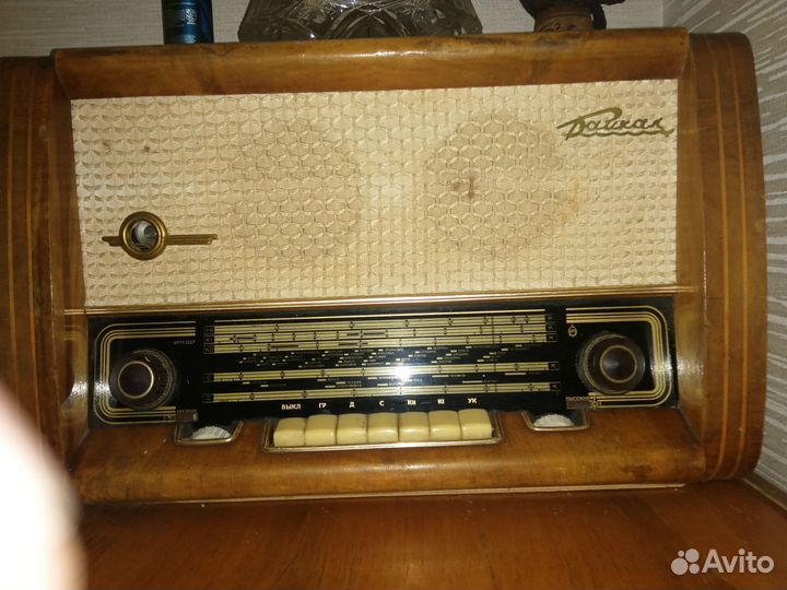 Радиола СССР ламповая в рабочем состоянии