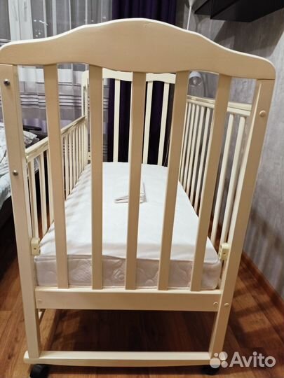 Детская кроватка