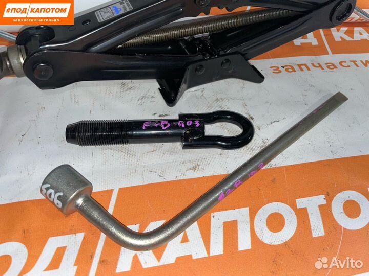 Домкрат Toyota Camry XV40 2006