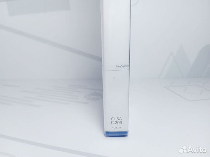 Диск для PS4 UFC 4 новый, запечатанный