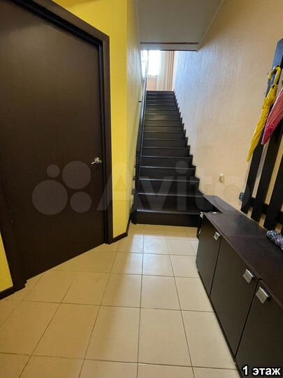 3-к. квартира, 105 м², 2/3 эт.