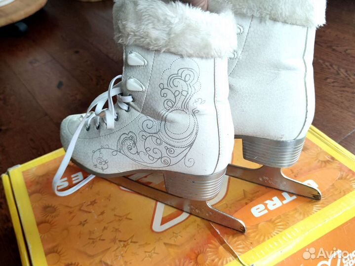 Коньки женские фигурные Oxelo