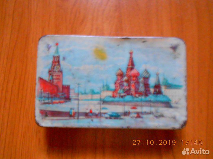 Металлические банки. Есть новогодние