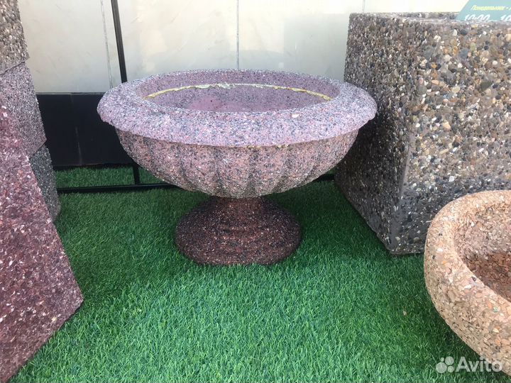 Вазон уличный из фактурного бетона 600х400 мм