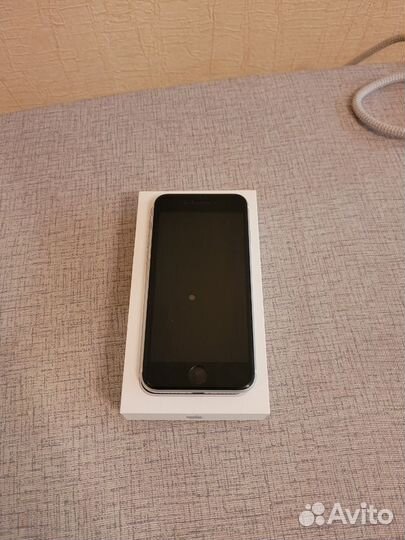 iPhone se 64gb 2020