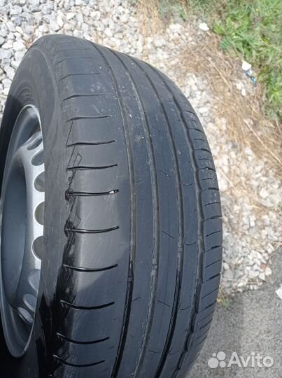 Nokian Tyres Hakka Blue 3 SUV 215/65 R16 102V