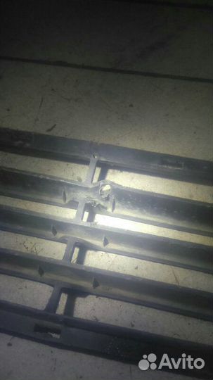 Решетка радиатора Toyota Corolla AE100-aehdk