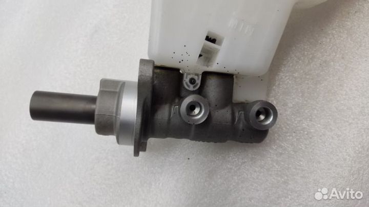 Главный тормозной цилиндр Hyundai Sonata DN8 G4KM