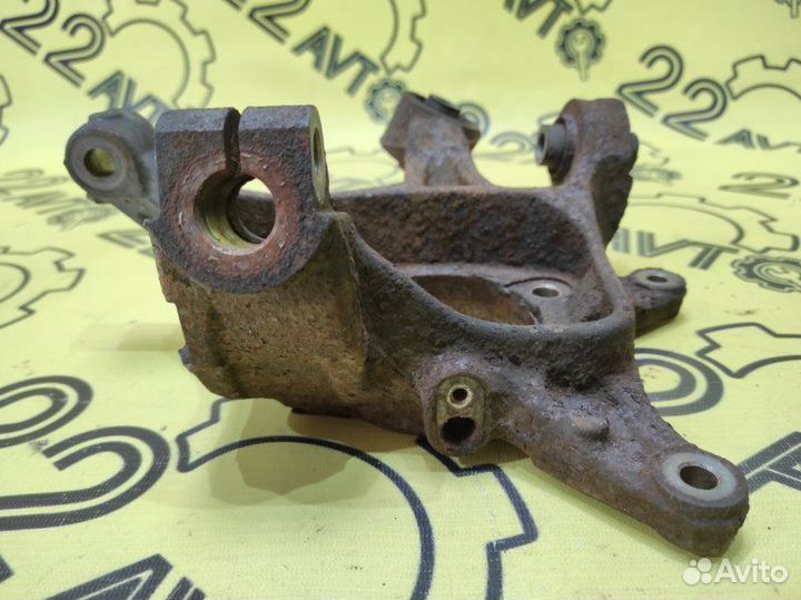 Цапфа (поворотный кулак) задняя левая Subaru