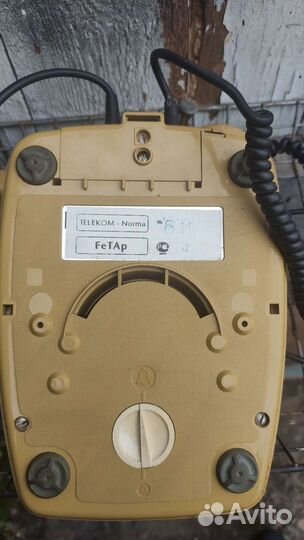 Старый советский телефон