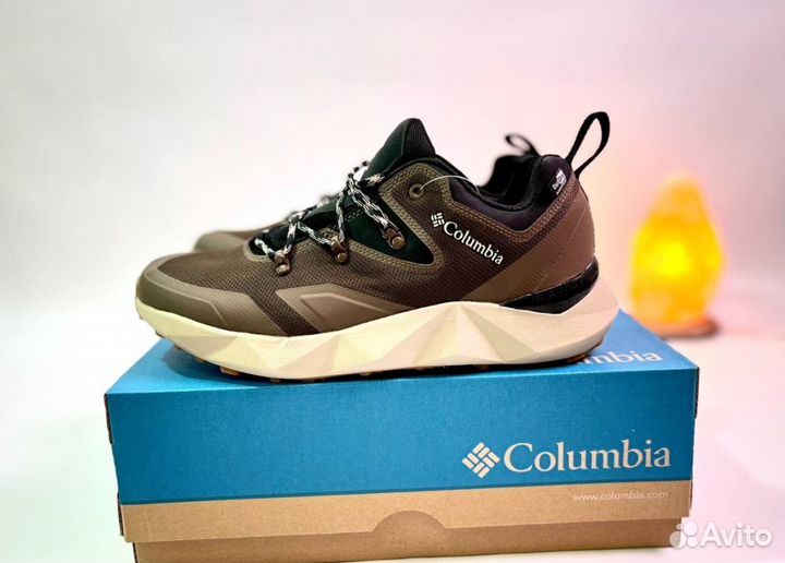 Кроссовки Columbia легкие