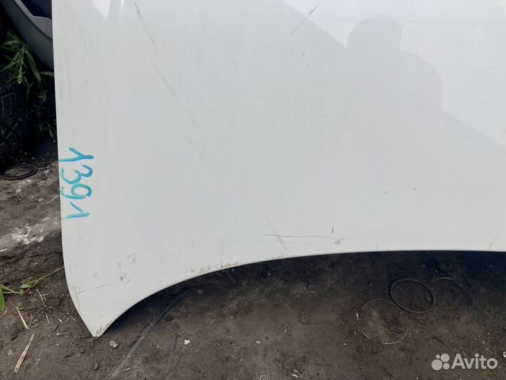 Капот Nissan Skyline (купэ) V35