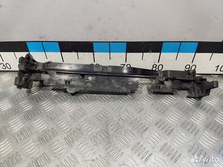 Б/У Кронштейн радиатора левый Mercedes#001