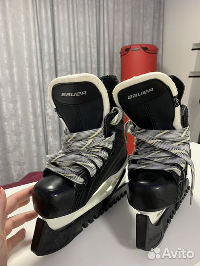 Хоккейные коньки Bauer lightspeed pro новые
