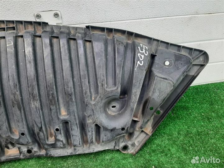 Пыльник бампера переднего Mercedes Benz C-Class W