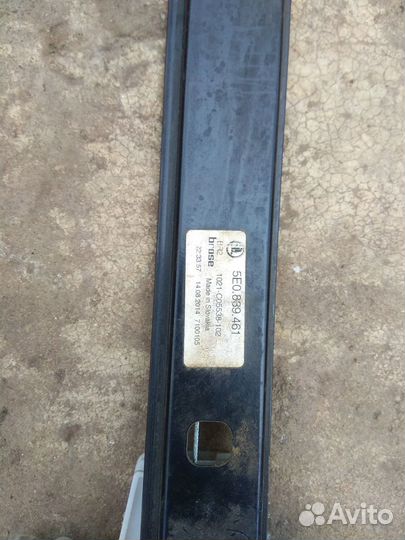 Стеклоподъемник задний левый Skoda Octavia A7