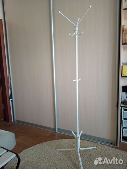 Вешалка напольная