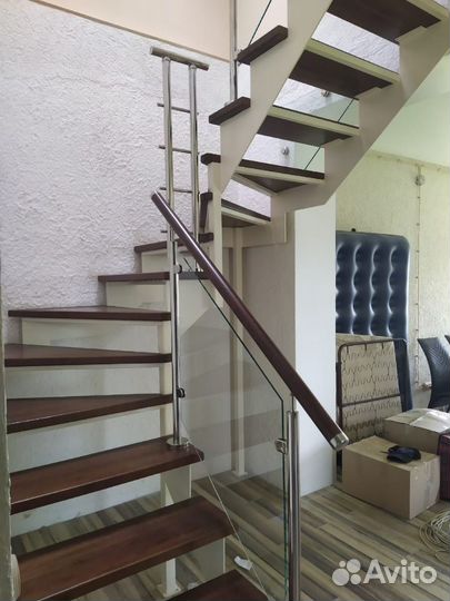 Стеклянные ограждения балконов и террас