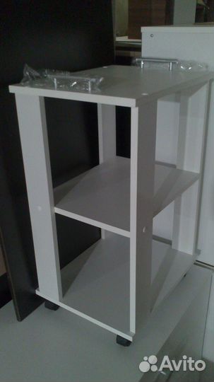 Этажерка на колесиках