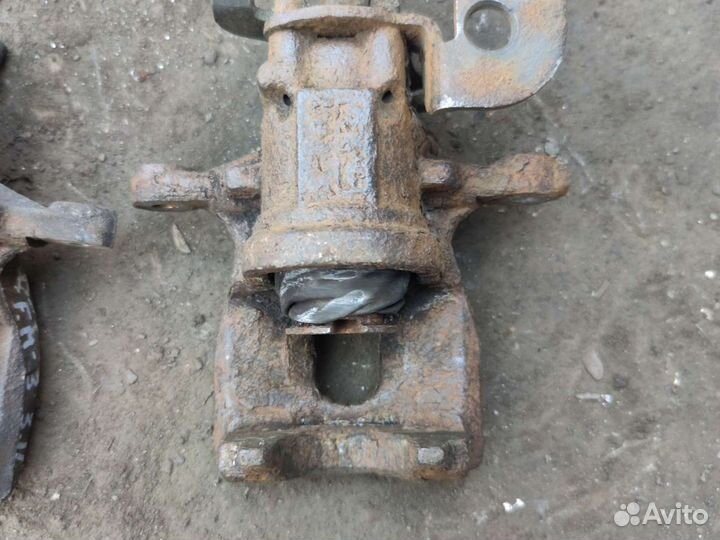 Задние суппорта для Ford Mondeo 3 универсал