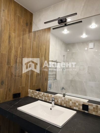 3-к. квартира, 85 м², 13/14 эт.