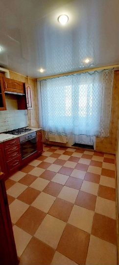 3-к. квартира, 70 м², 3/9 эт.