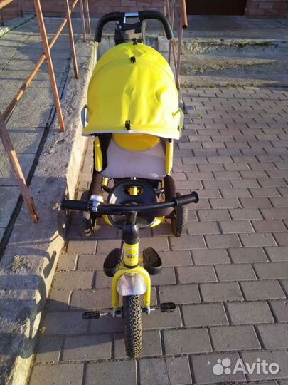 Трехколесный велосипед