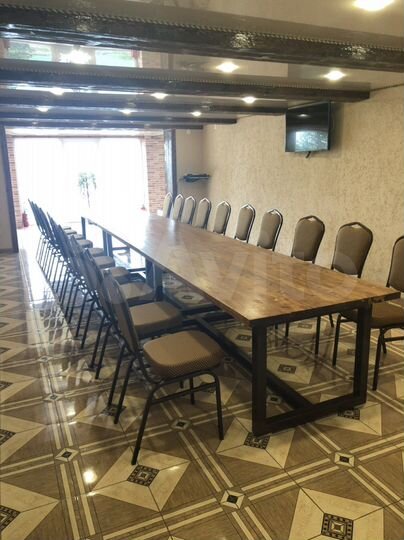 Коттедж 300 м² на участке 10 сот.