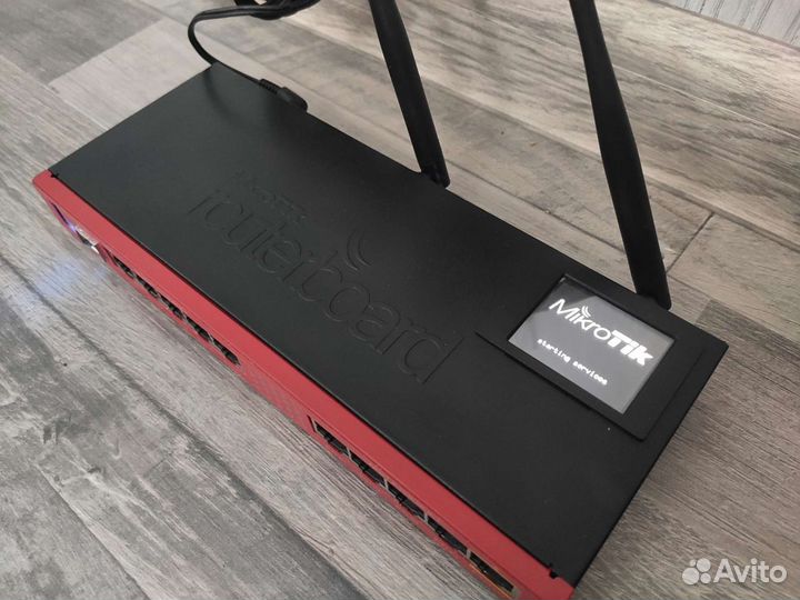 Маршрутизатор Mikrotik rb2011uias-2HnD-IN