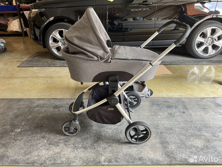 Коляска Moon Resea S