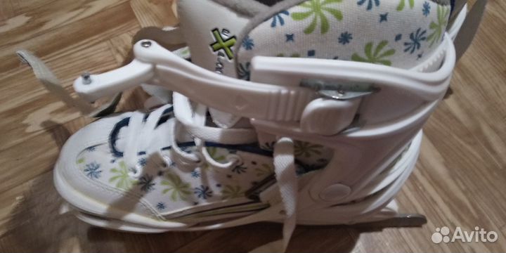 Коньки детские раздвижные. р-р 30 примерно