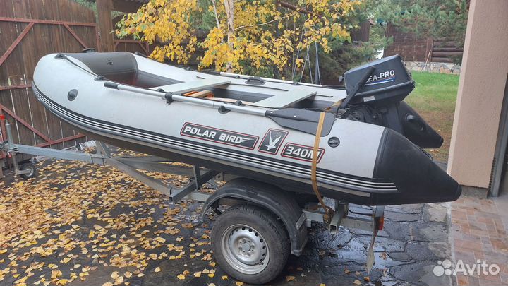 Лодка с мотором