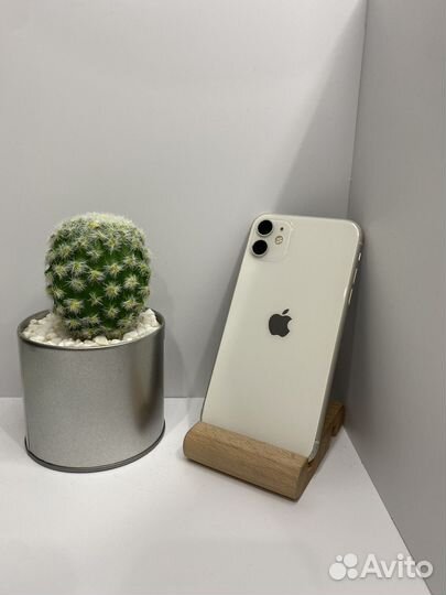 iPhone 11, 64 ГБ